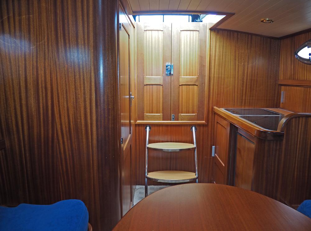 Fore ship, Accommodation